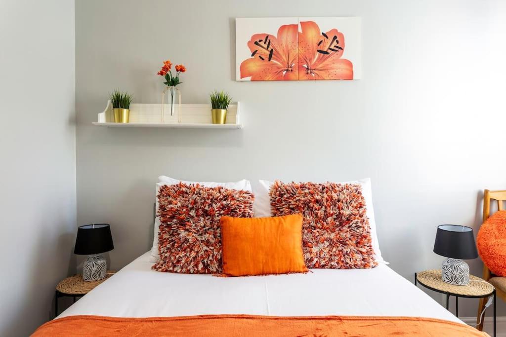 Kensington Balcony Condo For 6 London Luaran gambar